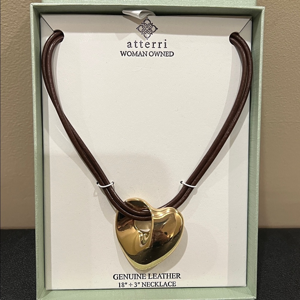 ATTERRI | Heart Statement Piece Adjustable Leather Necklace